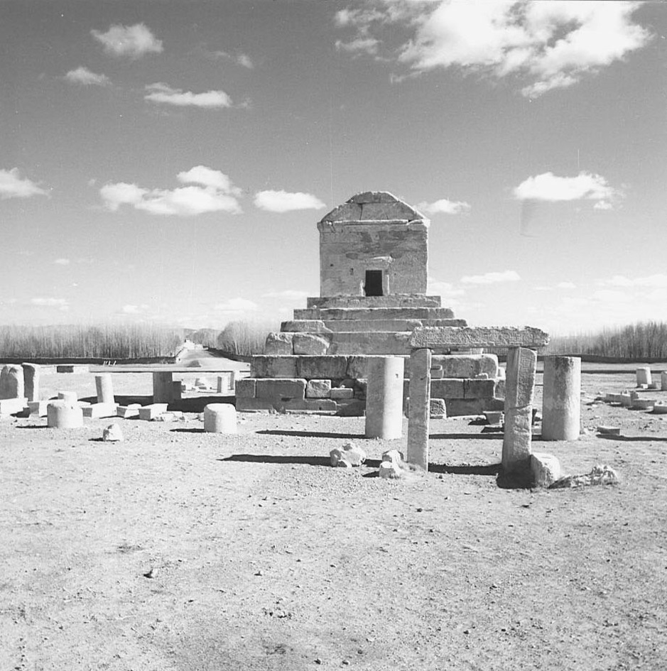 Cyrus Tomb 3